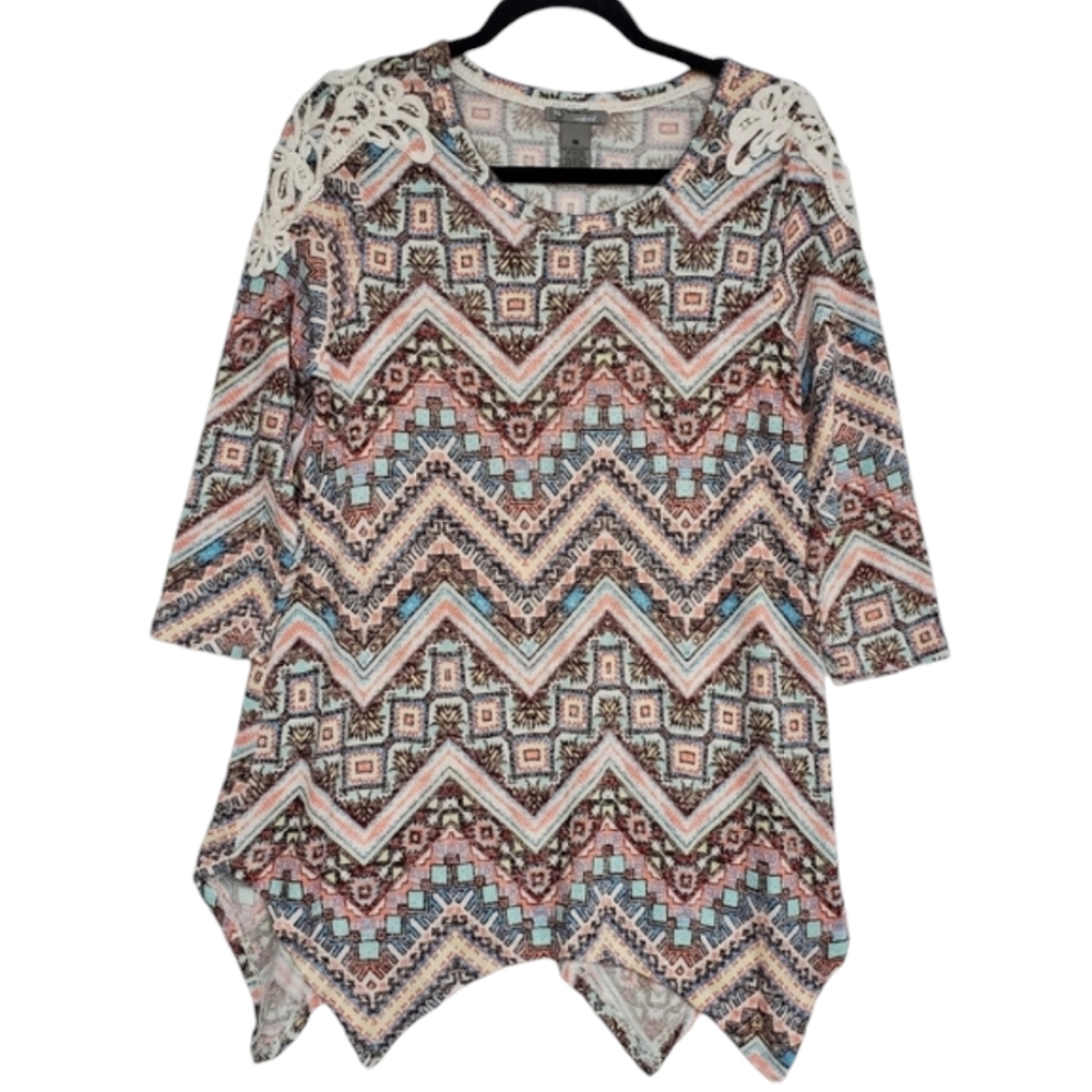 NEW DIRECTIONS Knit Tunic Top - EUC! Size Med